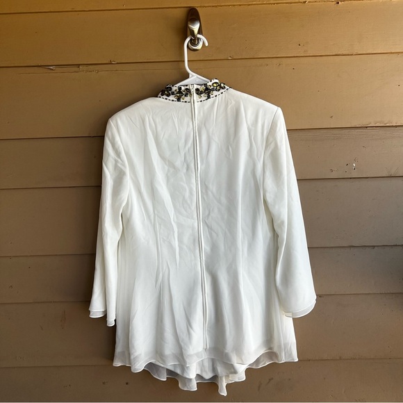 Tadashi Shoji Rhinestone Beaded Embellished 3/4 Sleeve Top in Cream/Ivory 8 - Picture 7 of 7